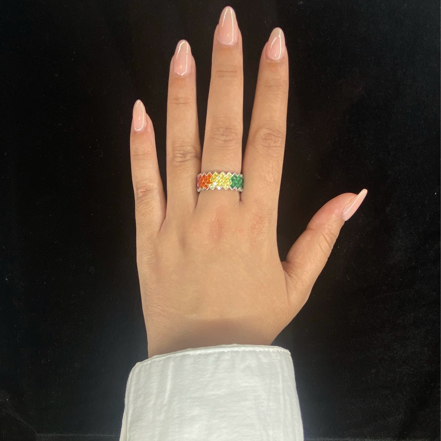 ANILLO DE PEDRERIA MULTICOLOR  DENTADA