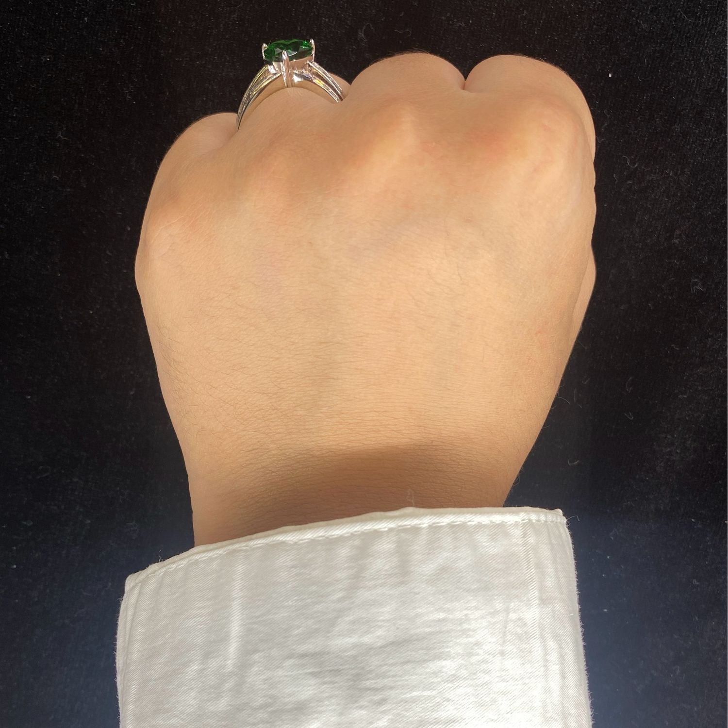 Anillo de corazón verde
