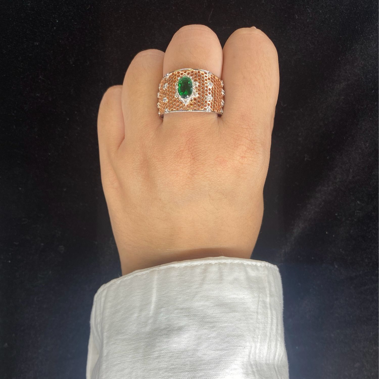 Anillo Rose Gold  pedrería verde