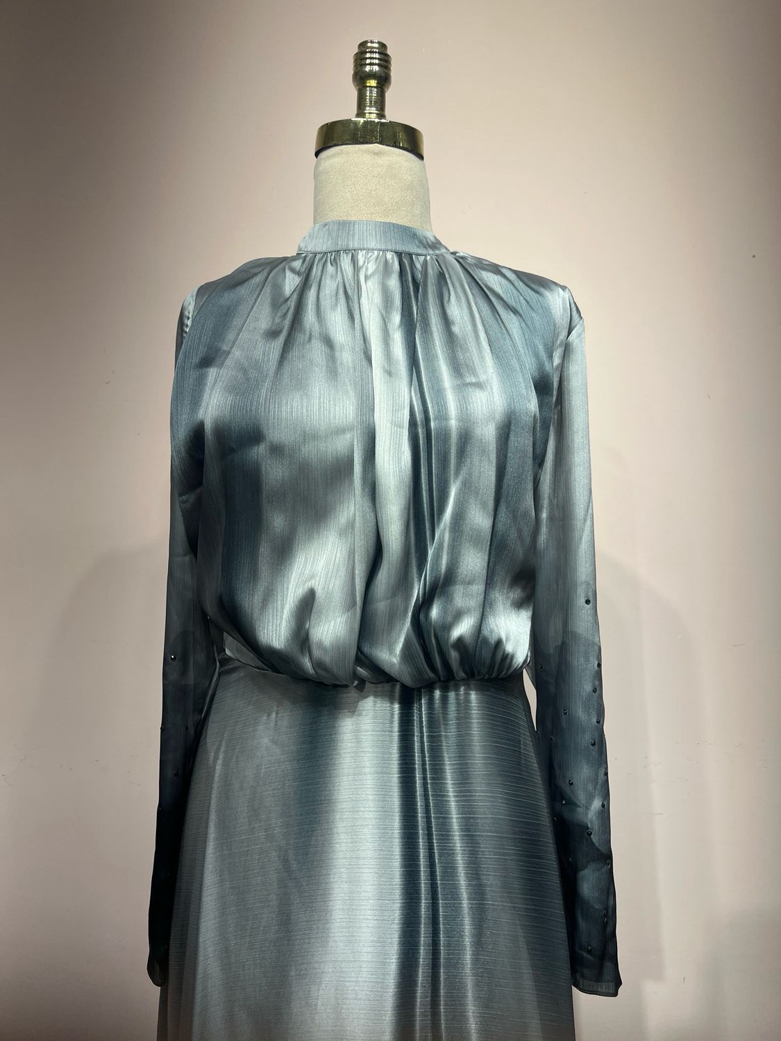 Vestido Largo Color Grisáceo Talla 44-46-48-50