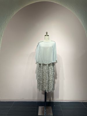 Vestido corto - Beige - talla 46