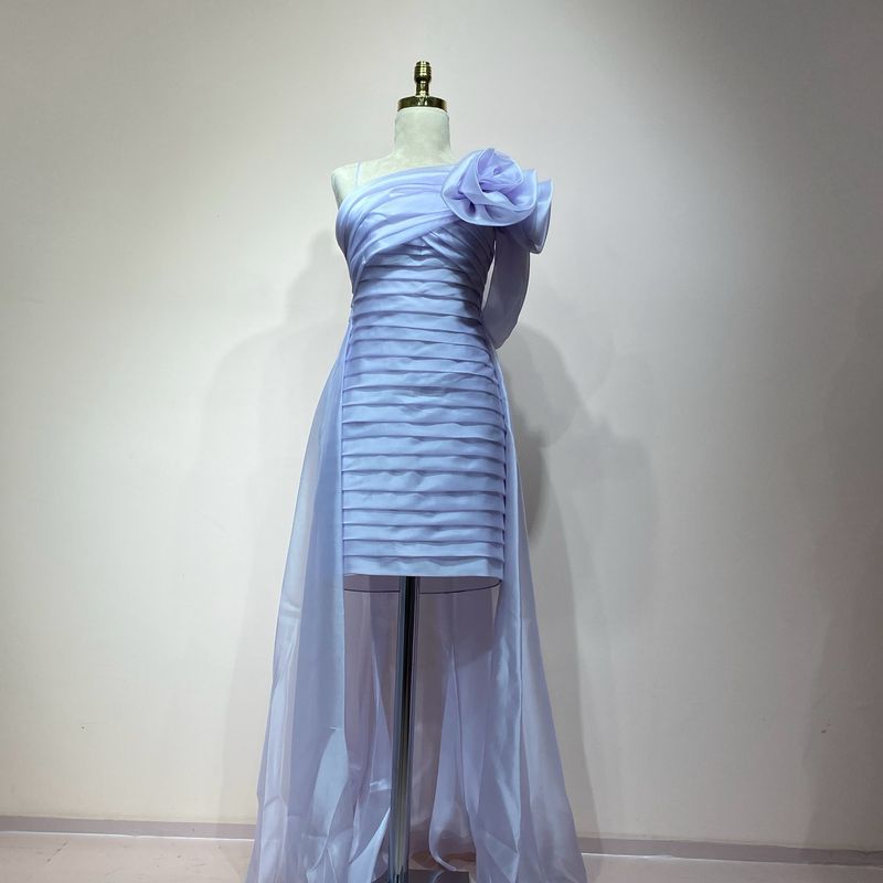 Vestido corto lila de diversas tallas