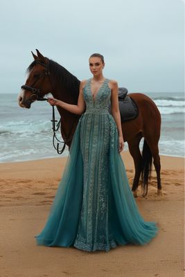CORTE SIRENA CON SOBRE FALDA