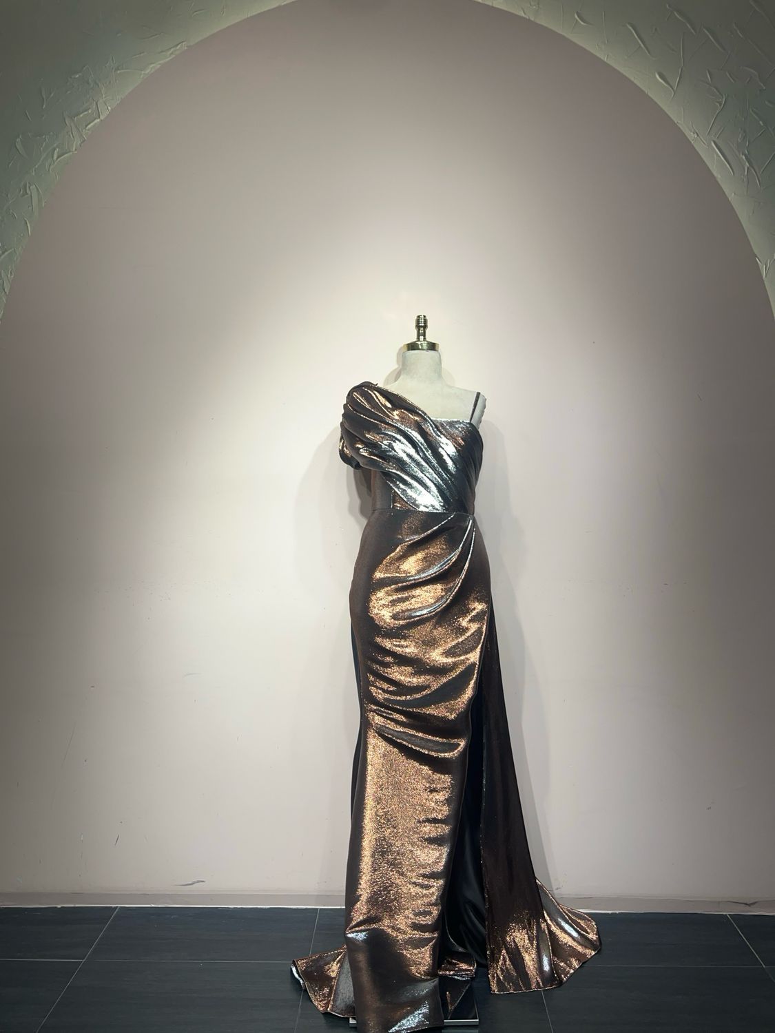 Vestido largo - Dorado - talla 42