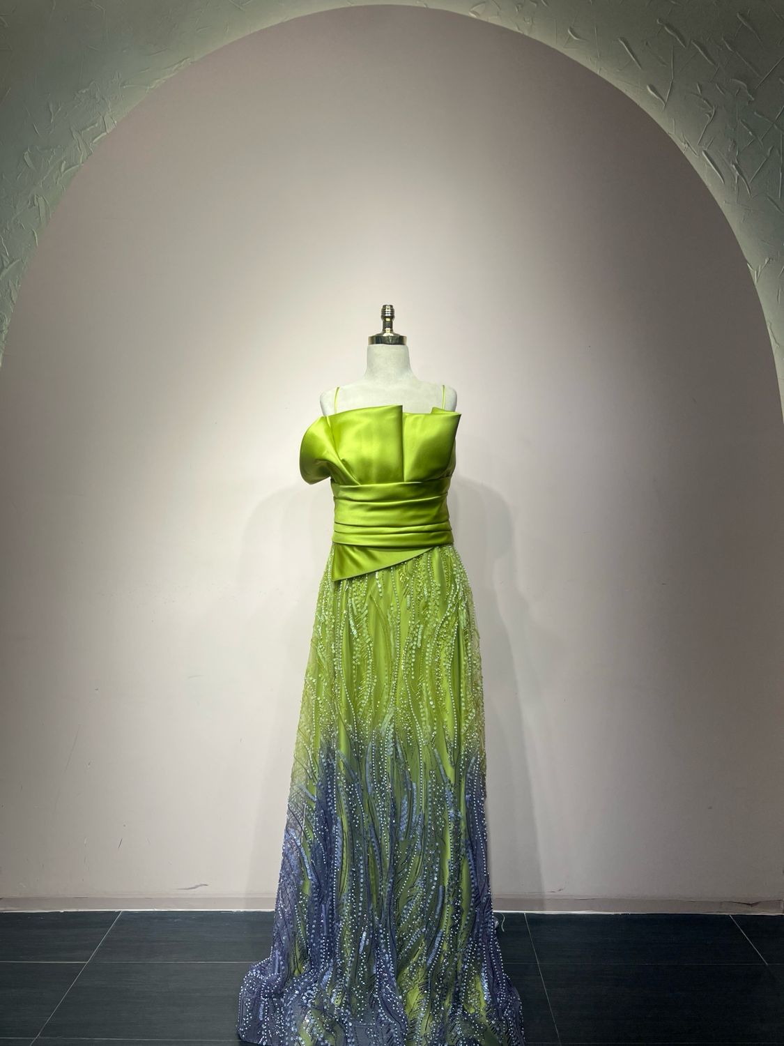 Vestido largo - Verde oliva - talla 46
