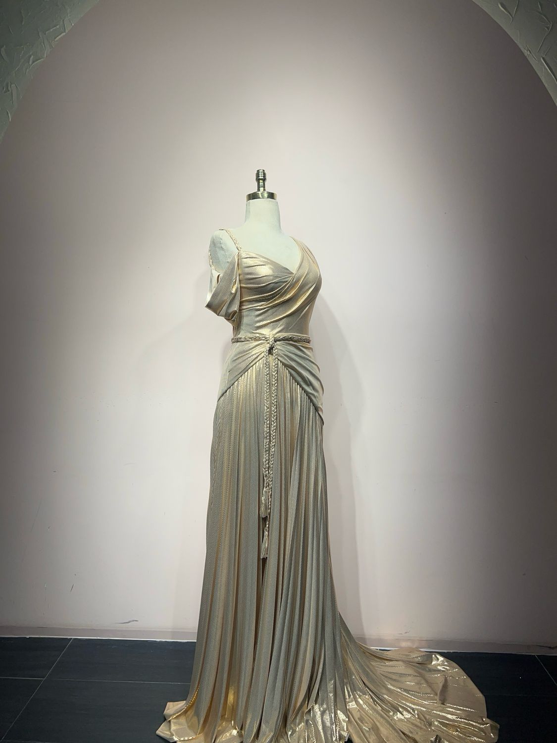 Vestido largo - Dorado - talla 40