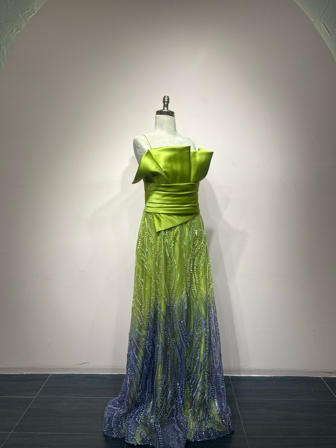 Vestido largo - Verde oliva - talla 46
