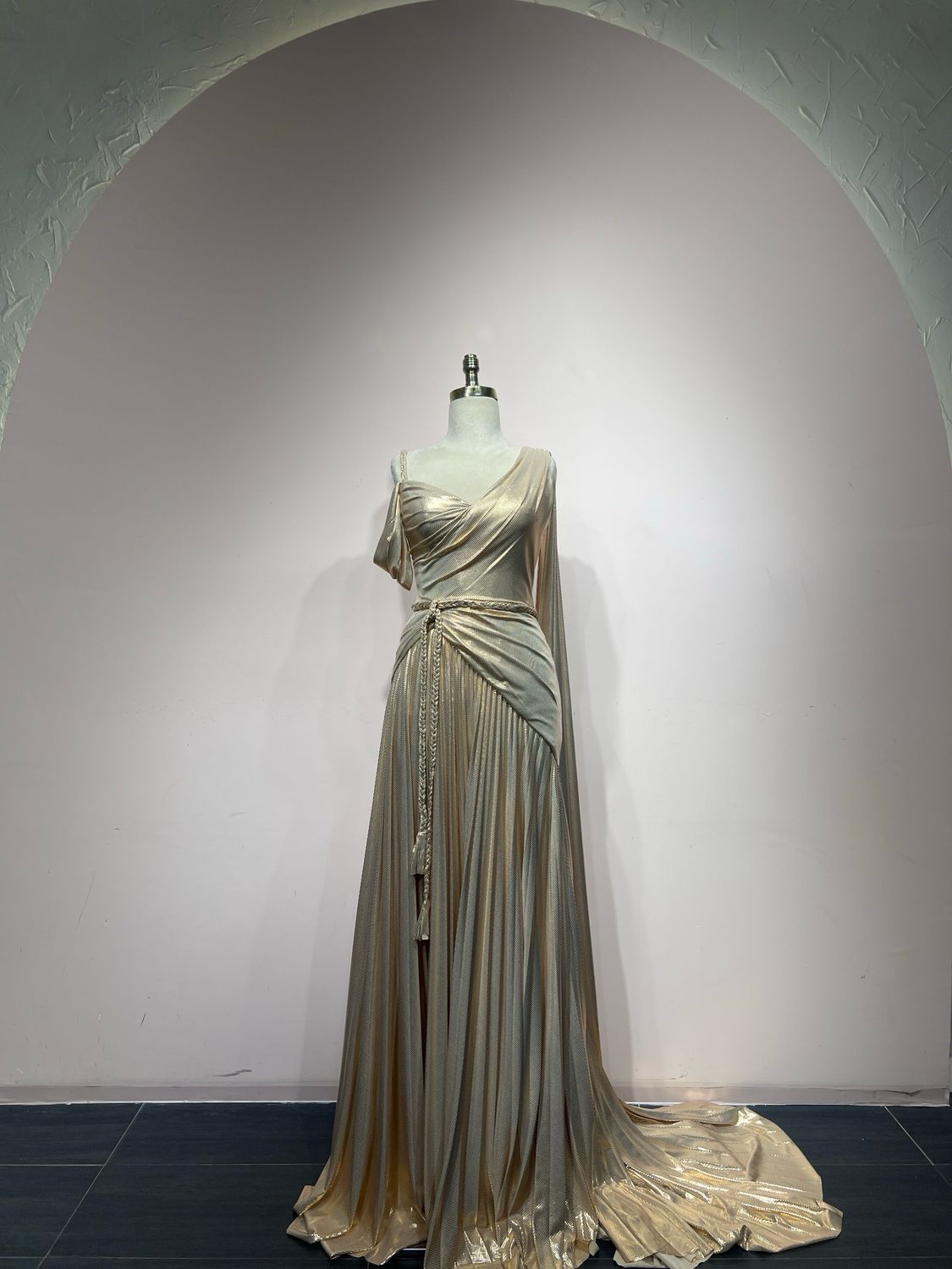 Vestido largo - Dorado - talla 40