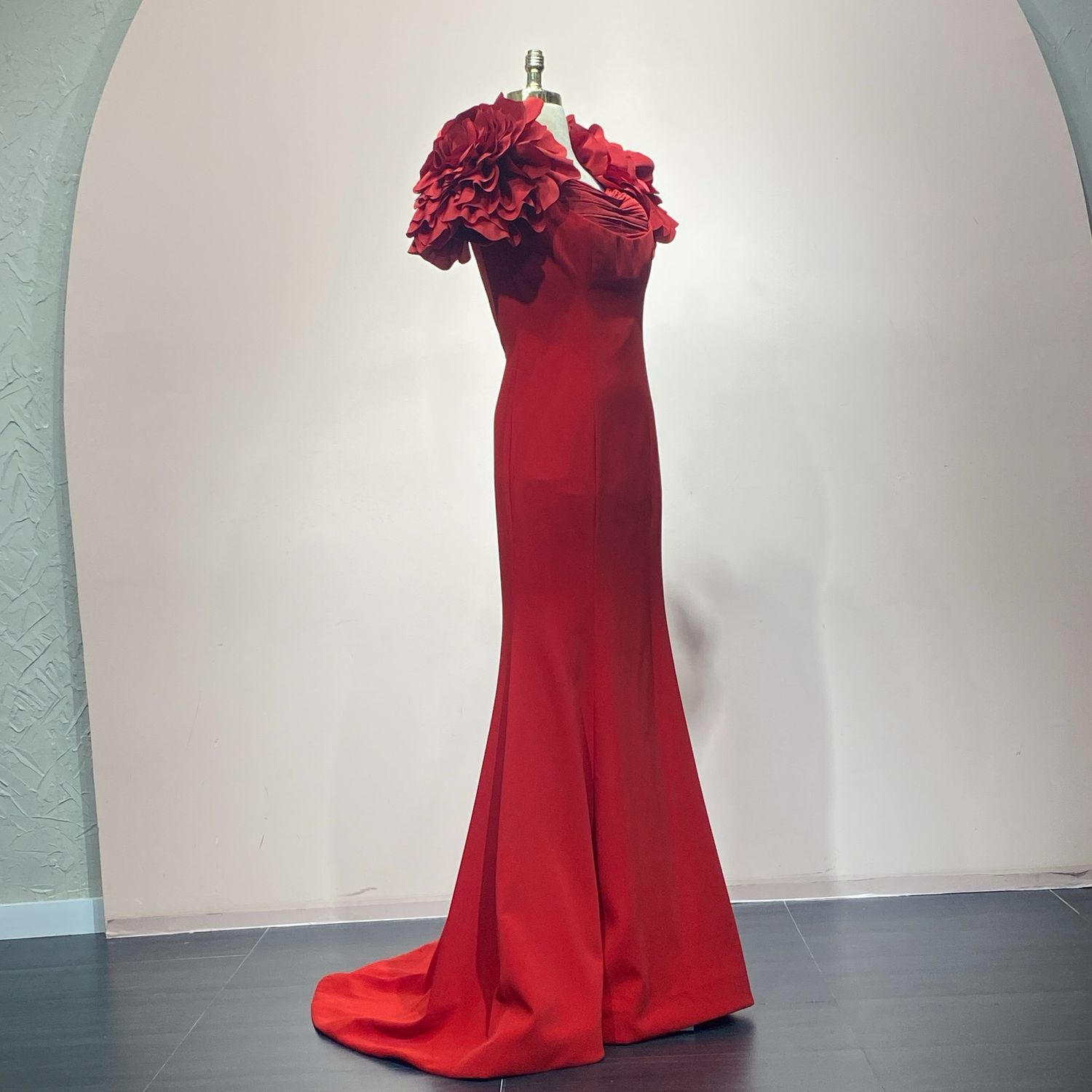 Vestido largo color rojo de talla 42