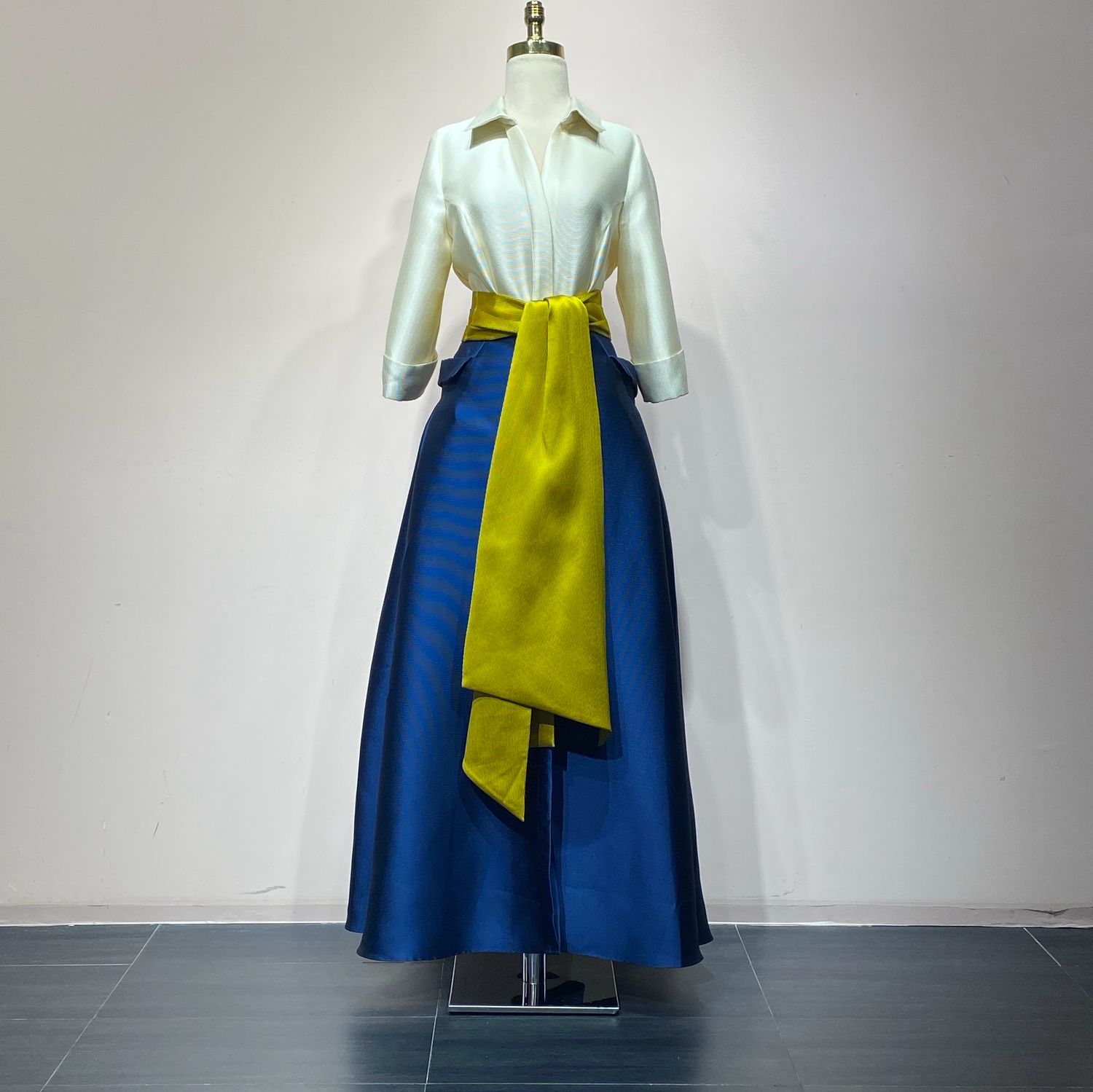 Vestido Largo Color Beige Navy Talla 44/12