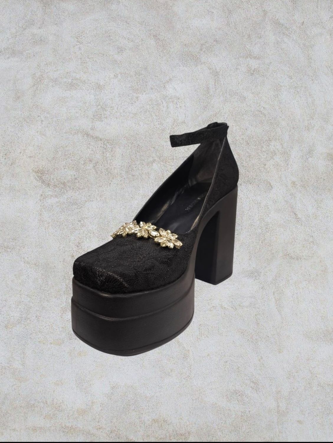 Zapato cerrado de tacon - Negro
