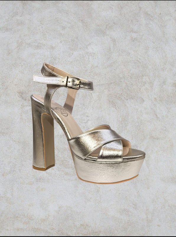 Zapato alto de color silver