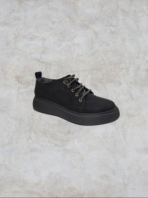 Zapatilla baja negra