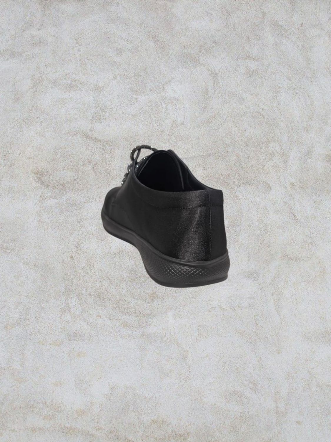 Zapatilla Baja negra