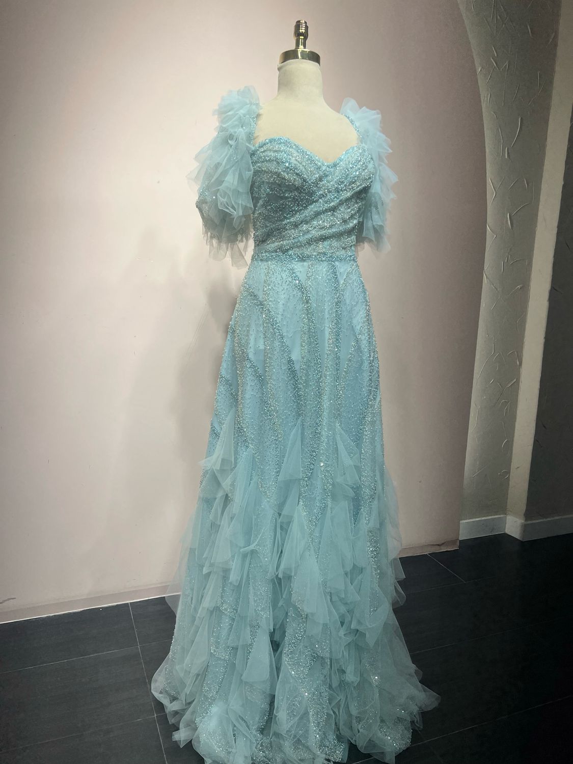 Vestido largo celeste talla 14.                                       BL16A631