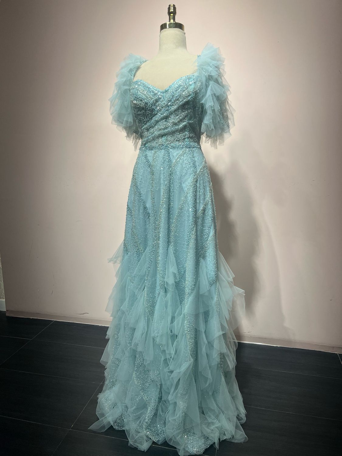 Vestido largo celeste talla 14.                                       BL16A631