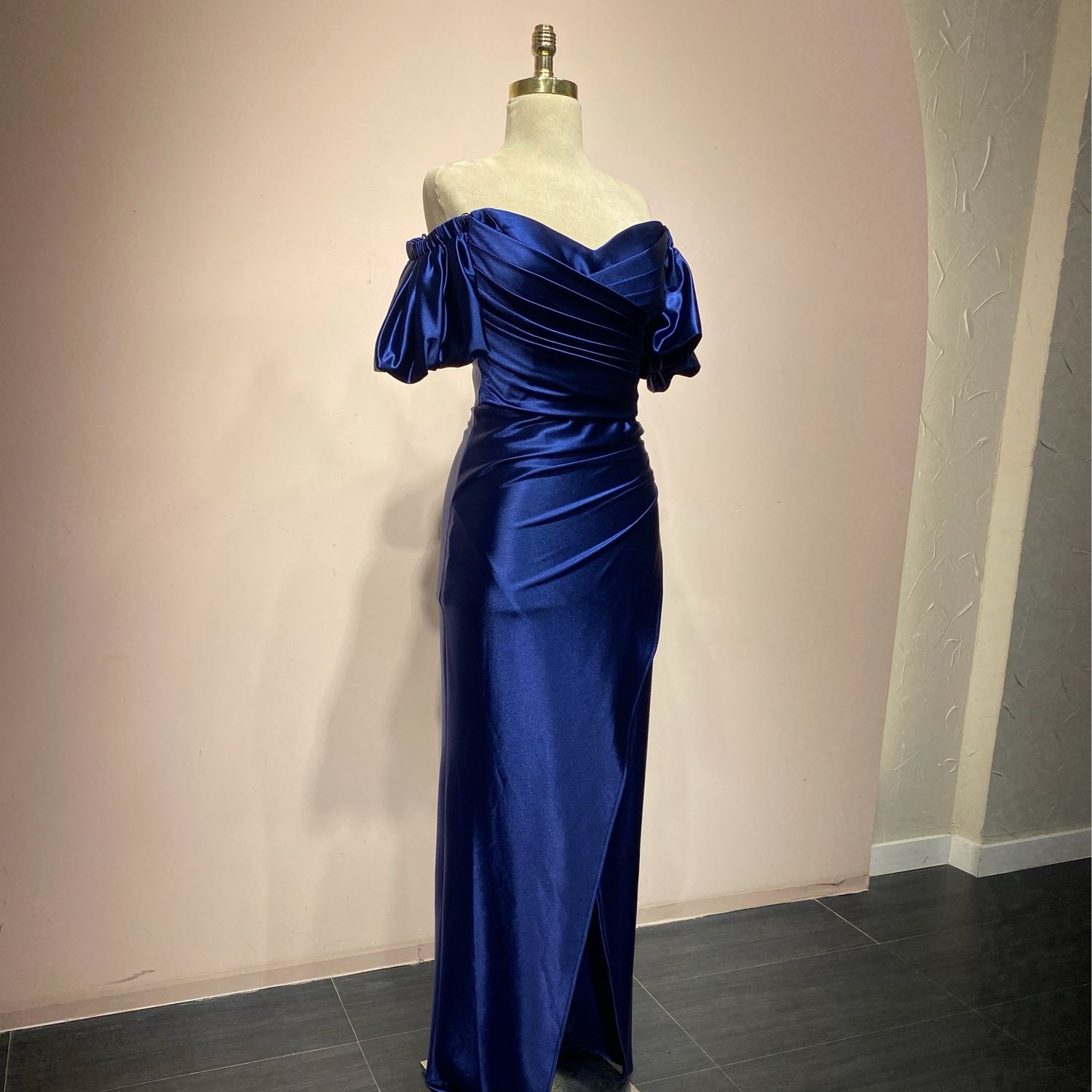 Vestido largo azul Navy talla :2 Vestido largo azul Navy talla :2