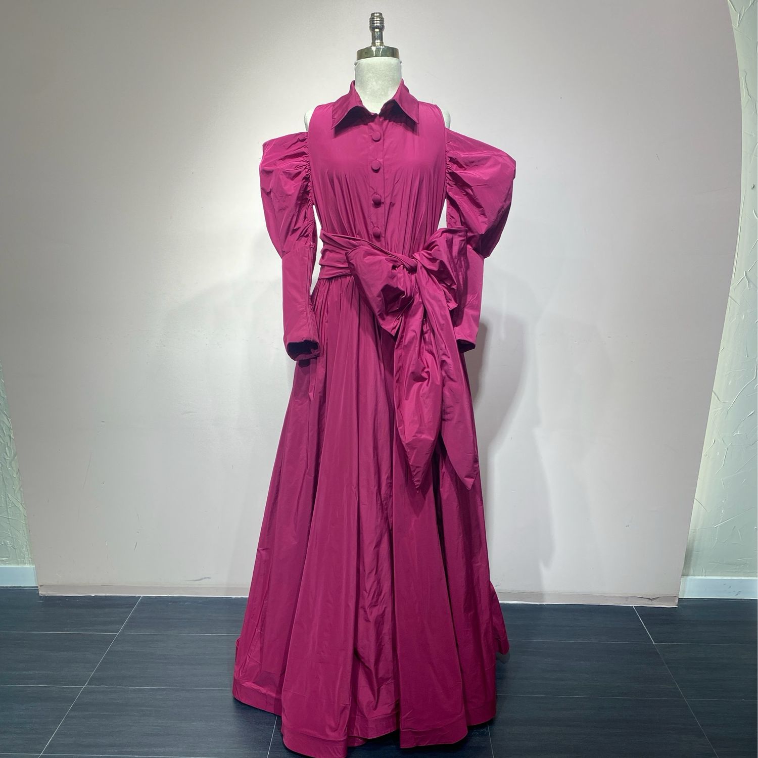 Vestido largo Royal fucsia talla: 46 Vestido largo Royal fucsia talla: 46