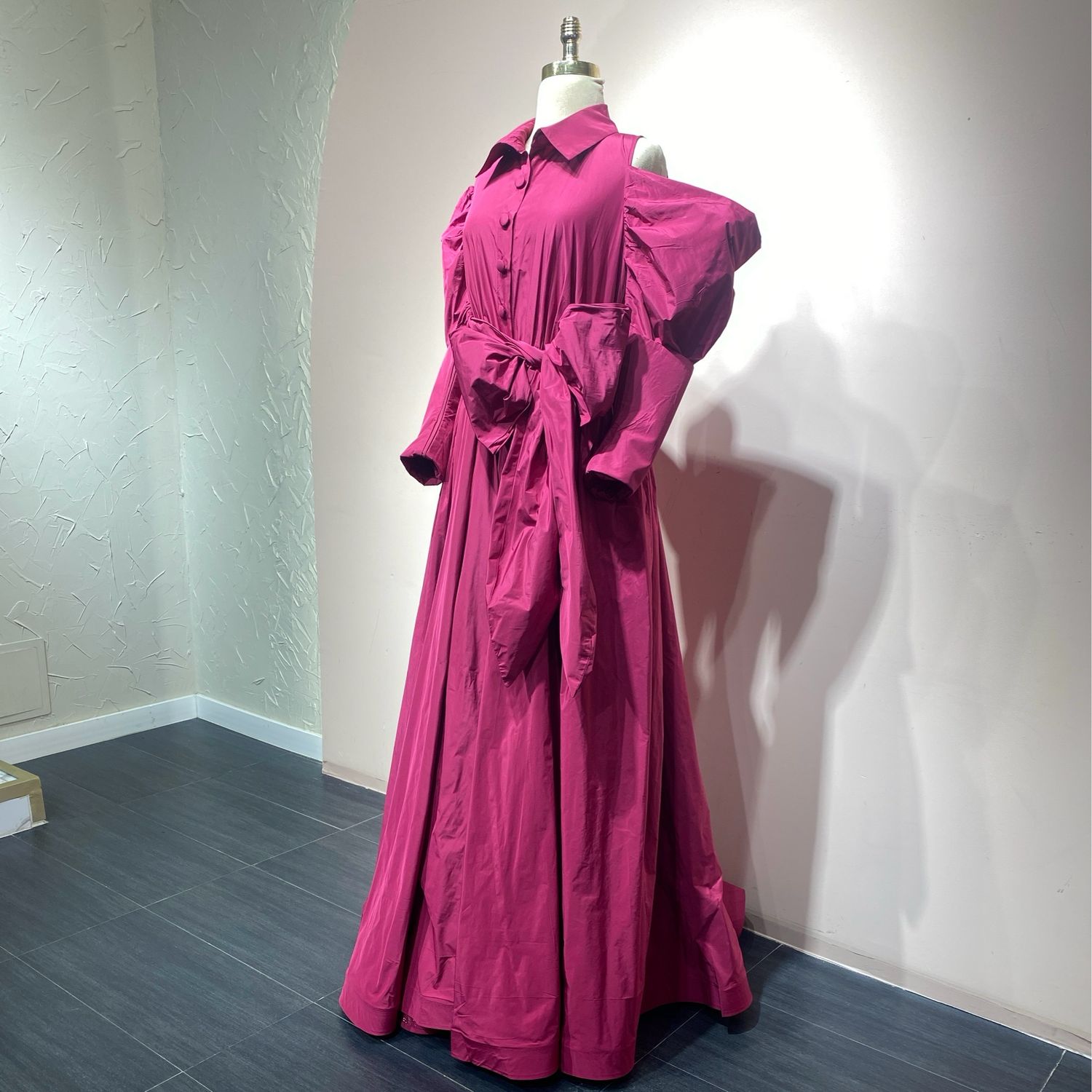 Vestido largo Royal fucsia talla: 46 Vestido largo Royal fucsia talla: 46