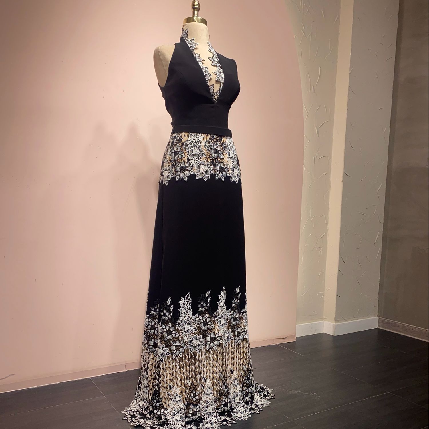 Vestido largo BLACK FLOWERS talla:38 Vestido largo BLACK FLOWERS talla:38