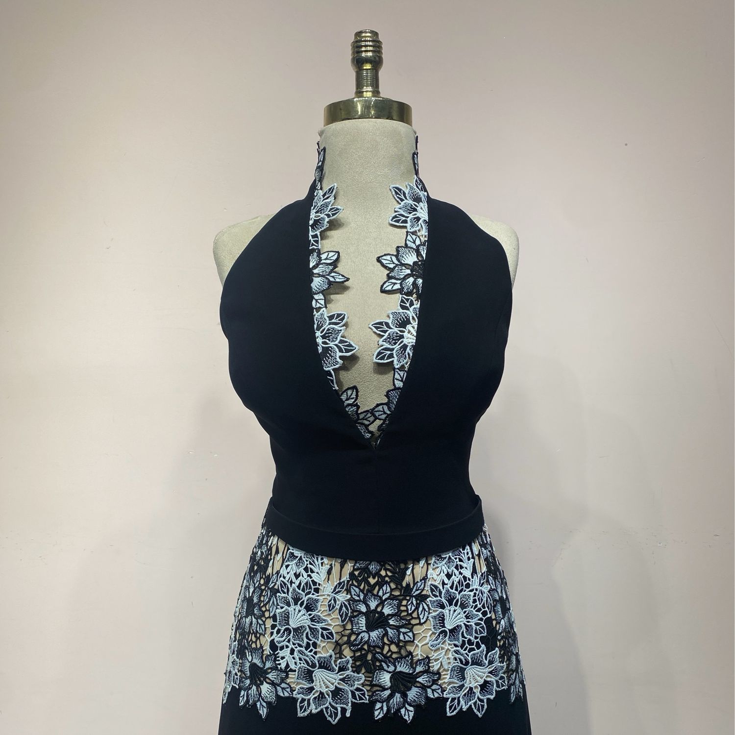 Vestido largo BLACK FLOWERS talla:38 Vestido largo BLACK FLOWERS talla:38