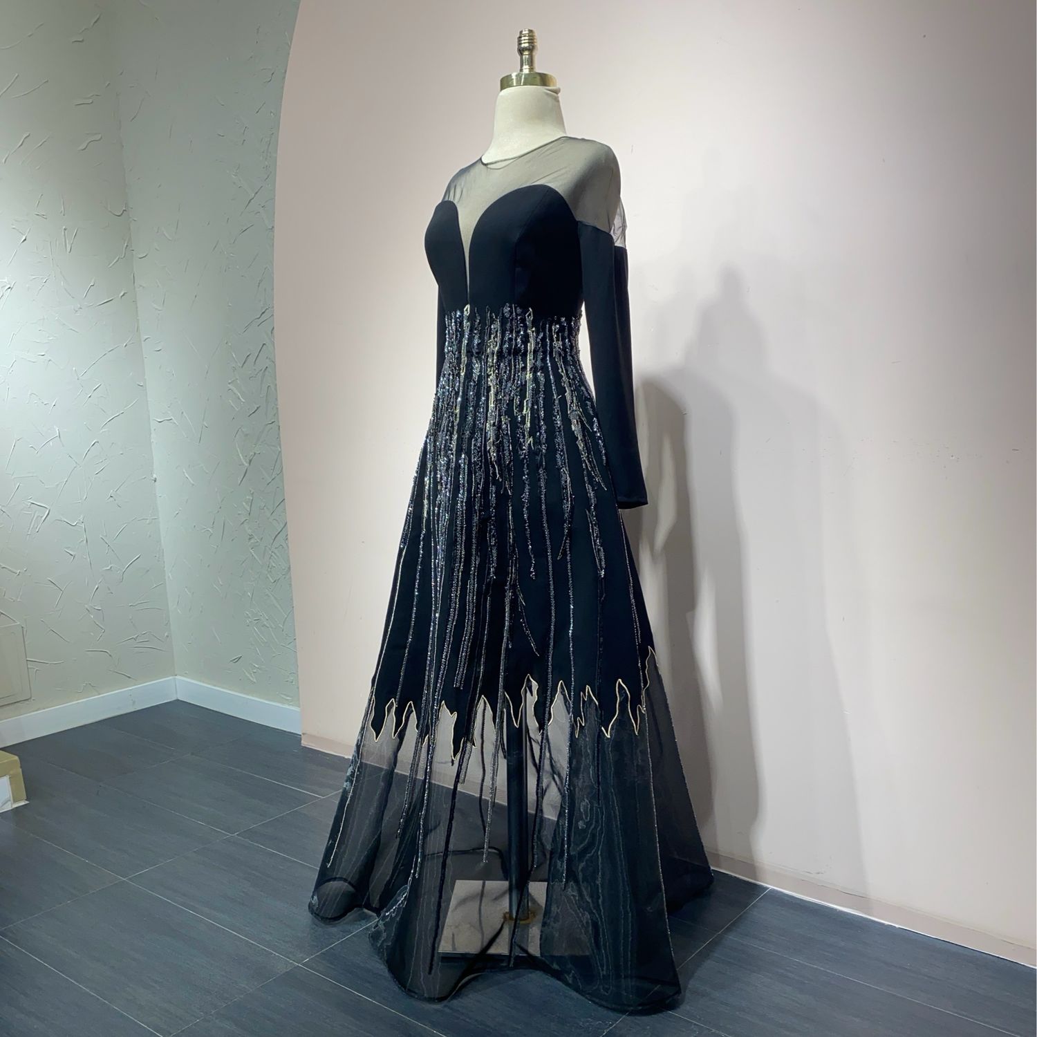 Vestido largo BLACK Talla:40 Vestido largo BLACK Talla:40