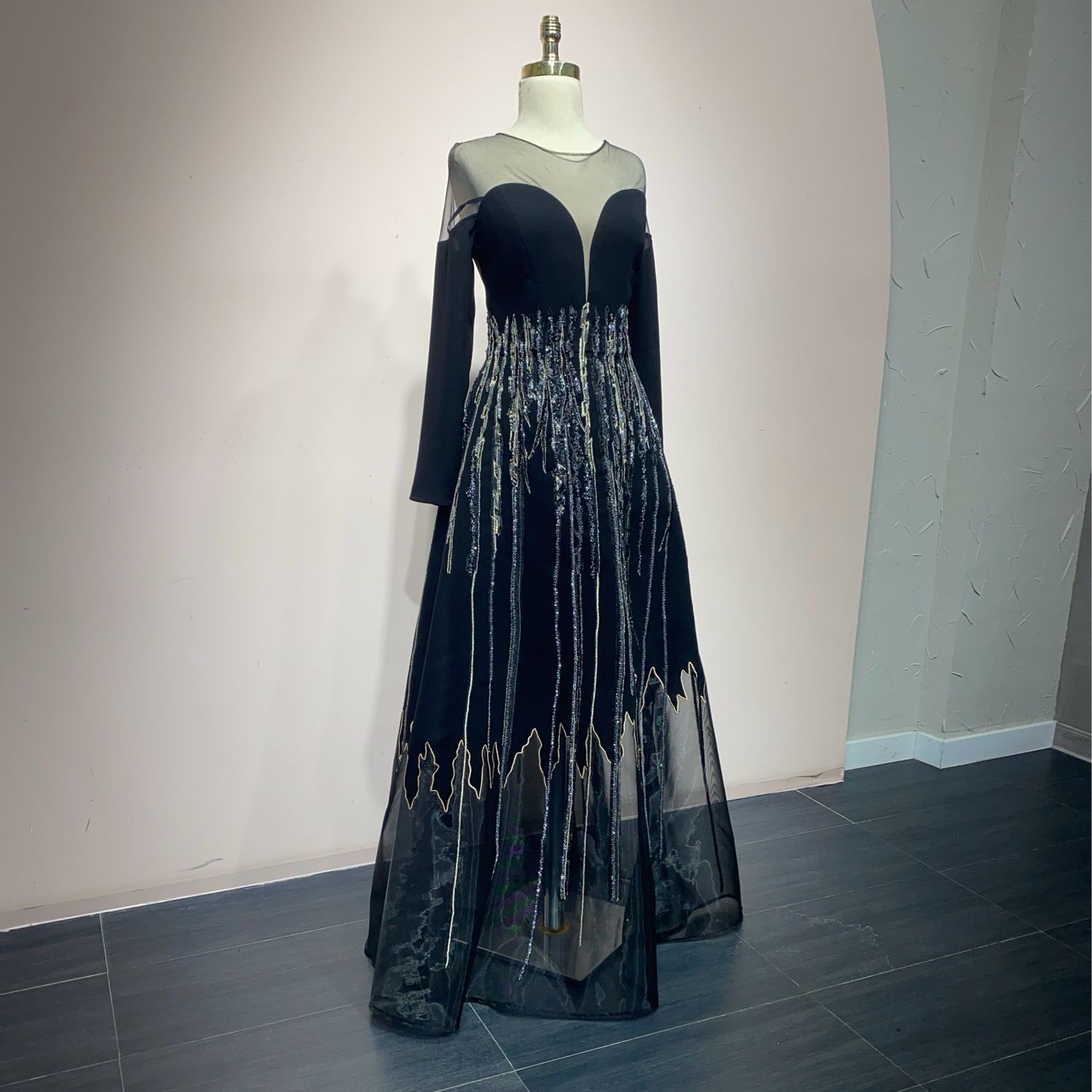 Vestido largo BLACK Talla:40 Vestido largo BLACK Talla:40