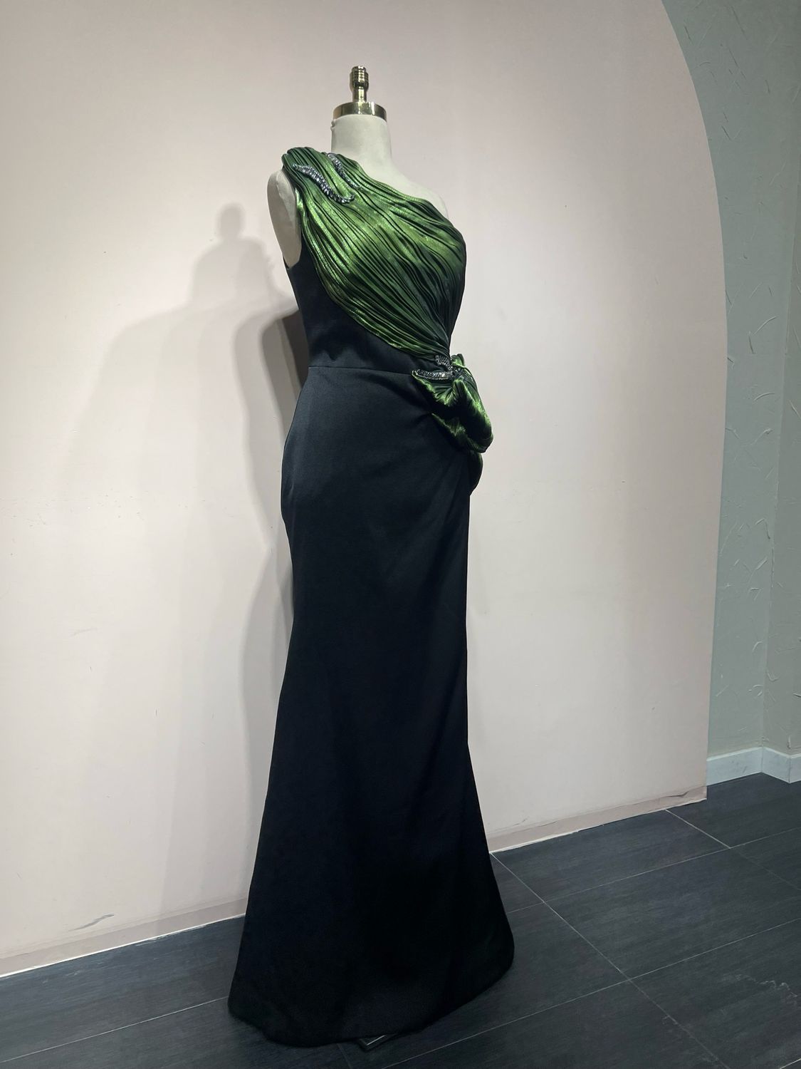 Vestido largo BLACK AND LIME Talla: 46 Vestido largo BLACK AND LIME Talla: 46