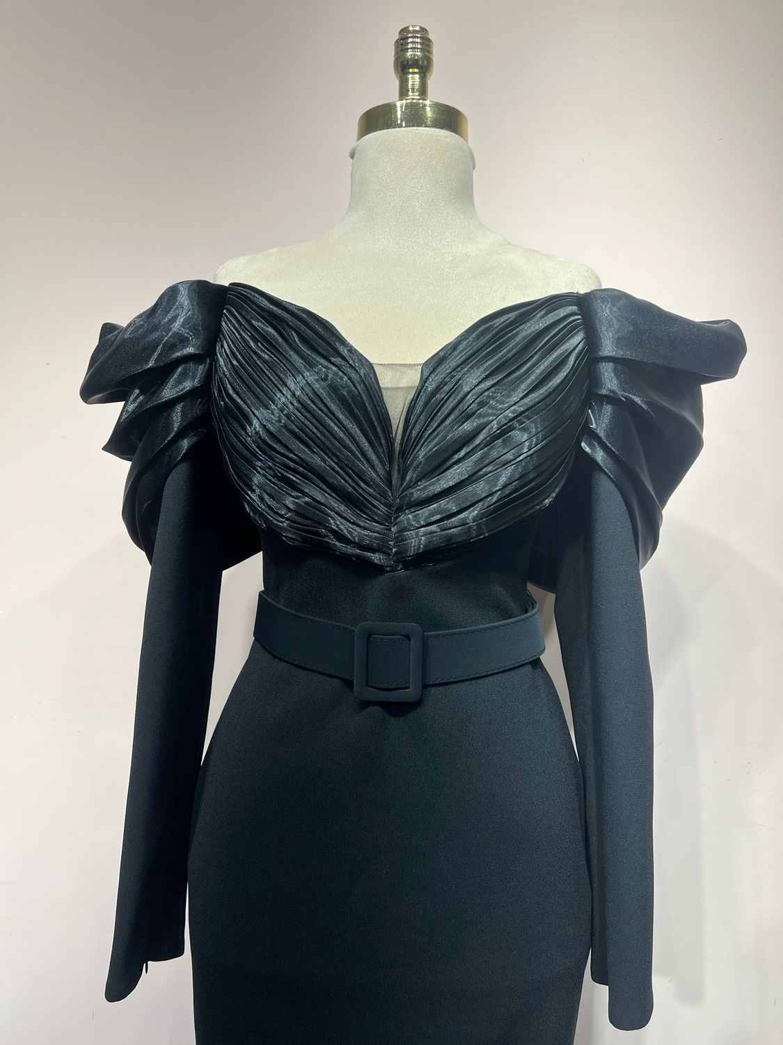 Vestido largo BLACK SATIN Talla: 42