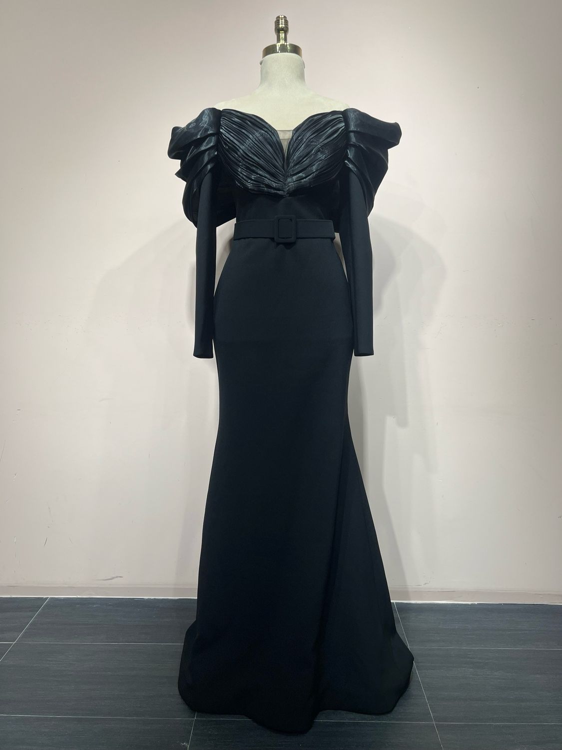 Vestido largo BLACK SATIN Talla: 42