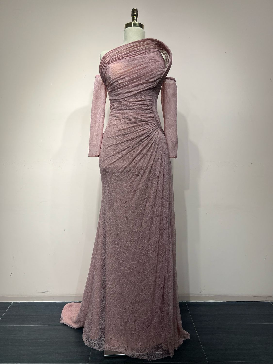 Vestido largo ROSE LACE Talla: 42 Vestido largo ROSE LACE Talla: 42