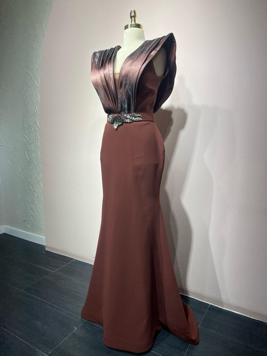 Vestido largo HAZELNUT Talla:42 Vestido largo HAZELNUT Talla:42