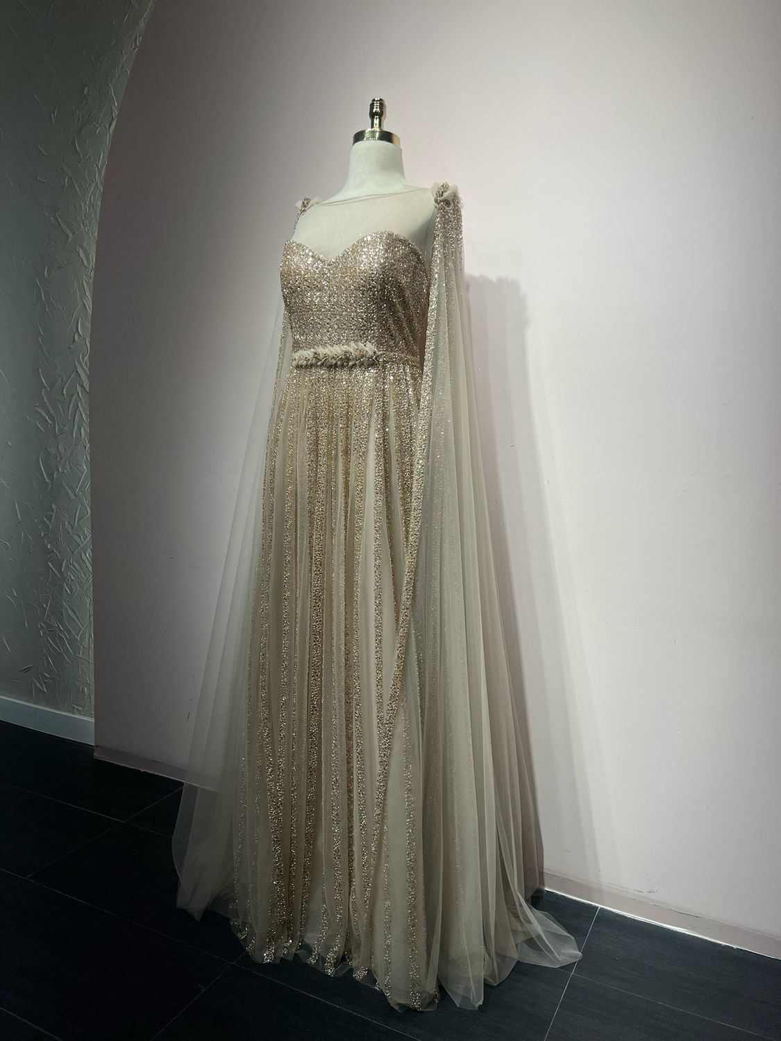 Vestido largo GOLD Talla: 48