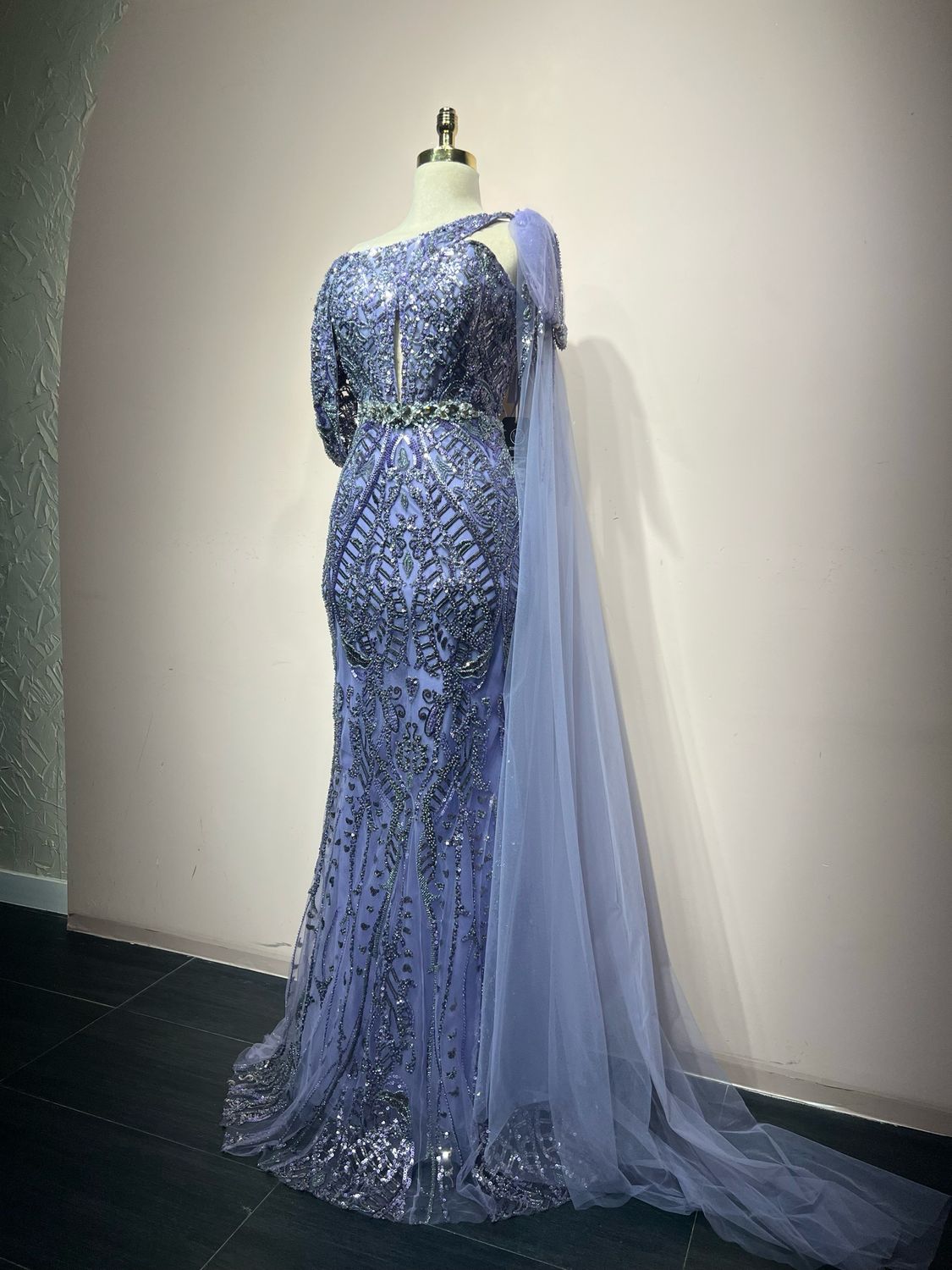 Vestido largo corte sirena Lila Talla: 44 Vestido largo corte sirena Lila Talla: 44