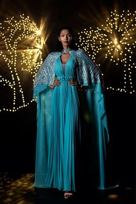 VESTIDO LARGO 	COLOR	AZUL TURQUEZA	(TURQUOISE BLUE)	DE	TALLA:	46	EU	/	14	US