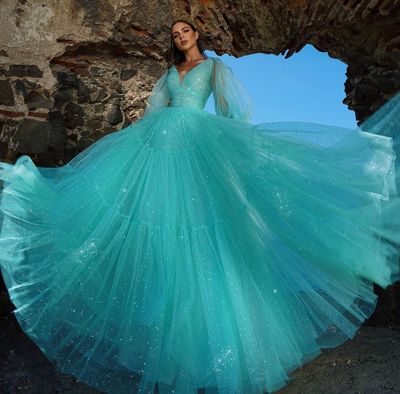 VESTIDO LARGO 	COLOR	VERDE MENTA	TALLA:	42	EU	/	10	US