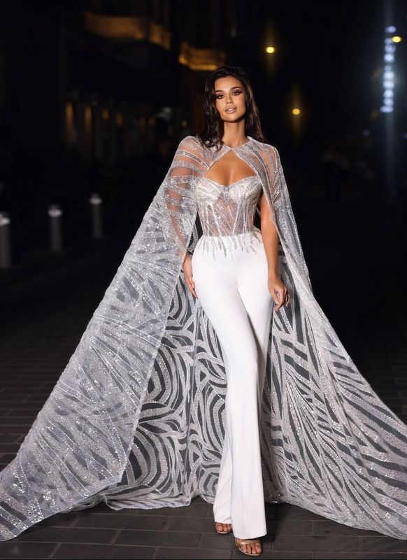 Jumpsuit Con Capa Blanco Largo Talla 12