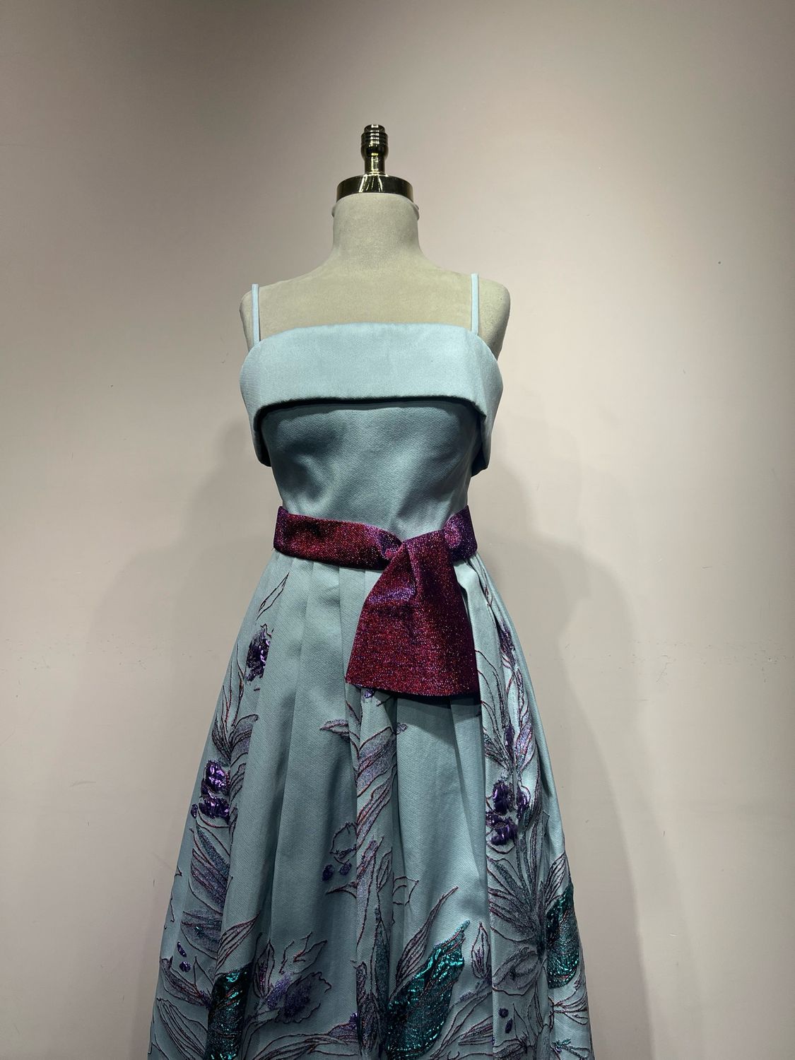 Vestido largo Gris con tonos lila Talla: 42 Vestido largo Gris con tonos lila Talla: 42