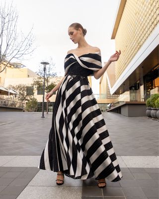 Vestido largo BLACK AND WHITE Talla: 44