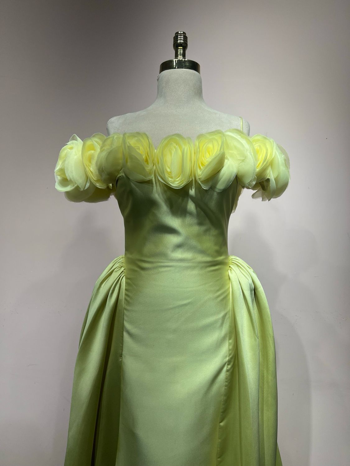 Vestido largo AMARILLO Talla:40 Vestido largo AMARILLO Talla:40