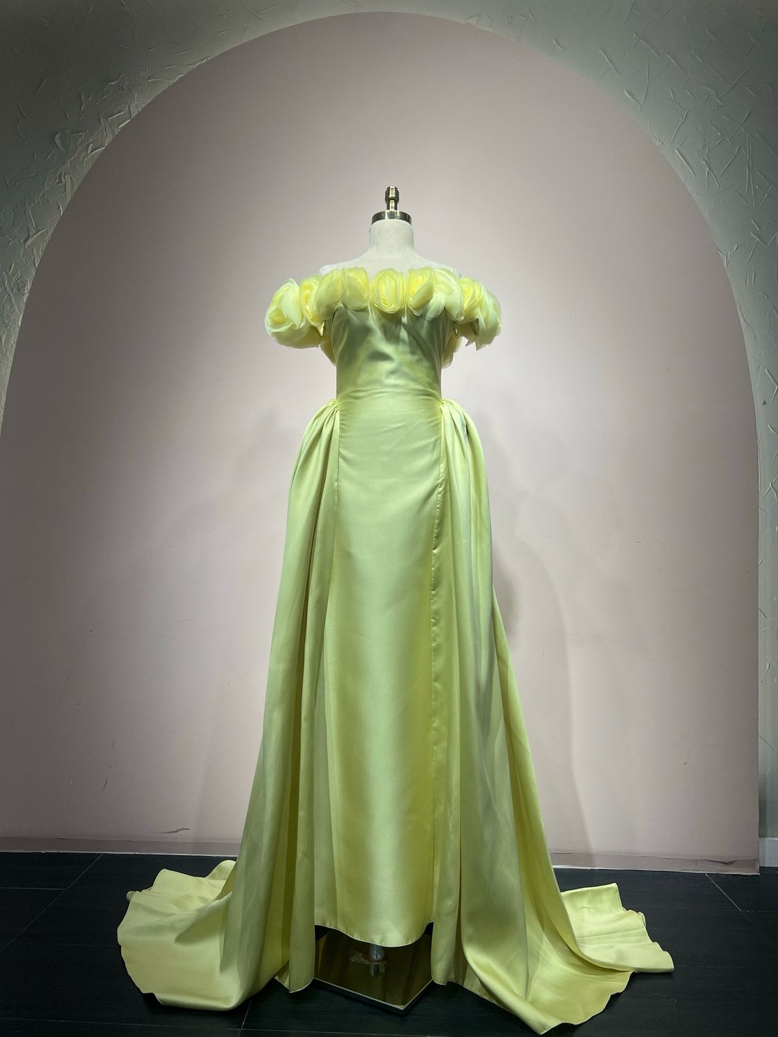 Vestido largo AMARILLO Talla:40 Vestido largo AMARILLO Talla:40