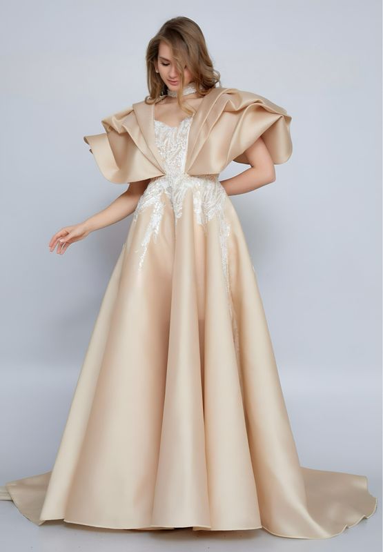 Vestido largo color beige talla 46 - L