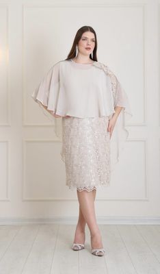 Vestido corto - Beige - talla 46 Vestido corto - Beige - talla 46