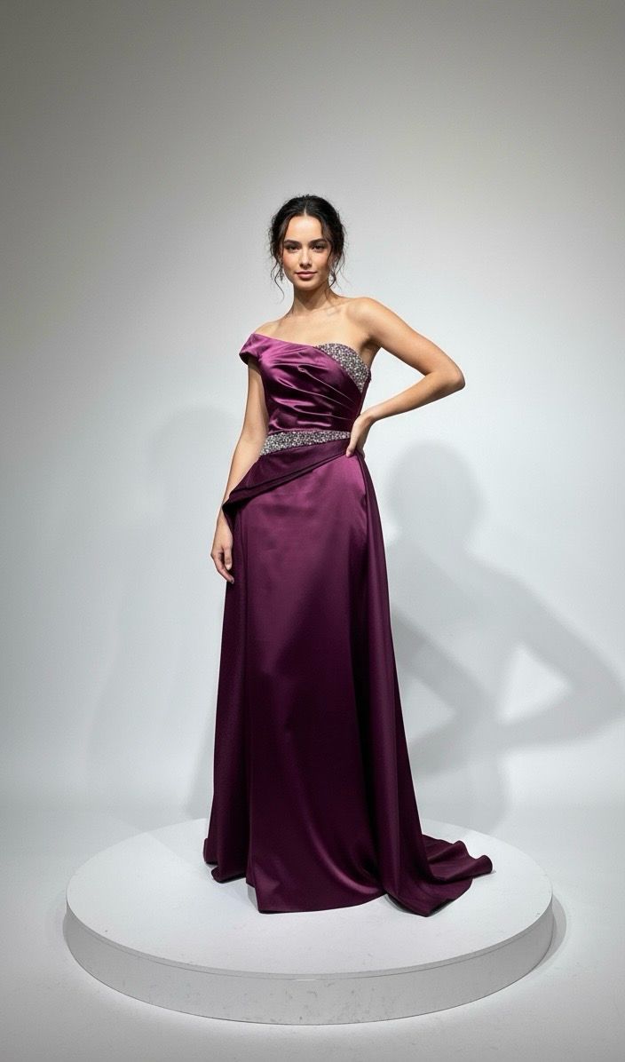 One shoulder Gown, Purple.