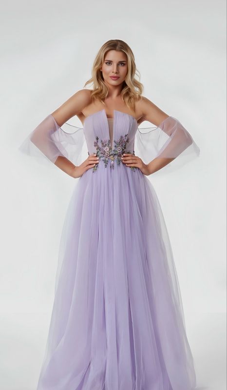 VESTIDO LARGO CORTE PRINCESA TALLA 42 COLOR LILA