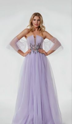 VESTIDO LARGO CORTE PRINCESA TALLA 42 COLOR LILA