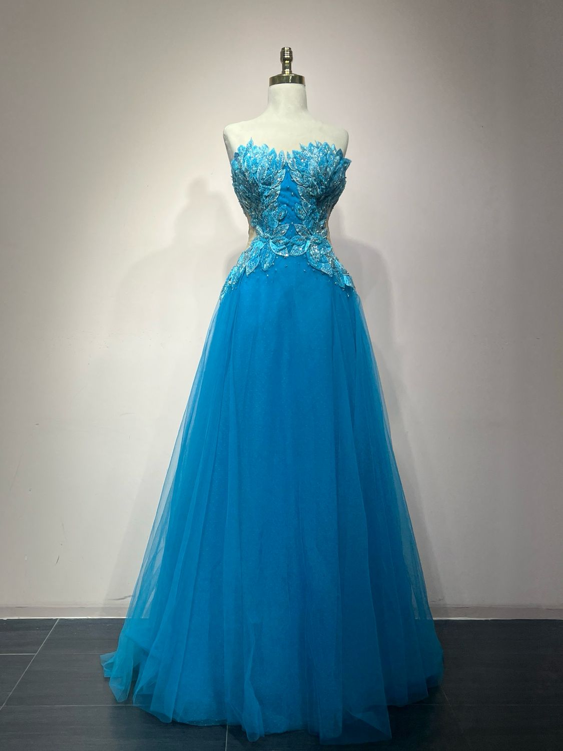 Vestido Largo Color turquesa Talla 6