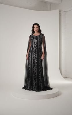 Vestido largo negro piedreria talla  48 - 50