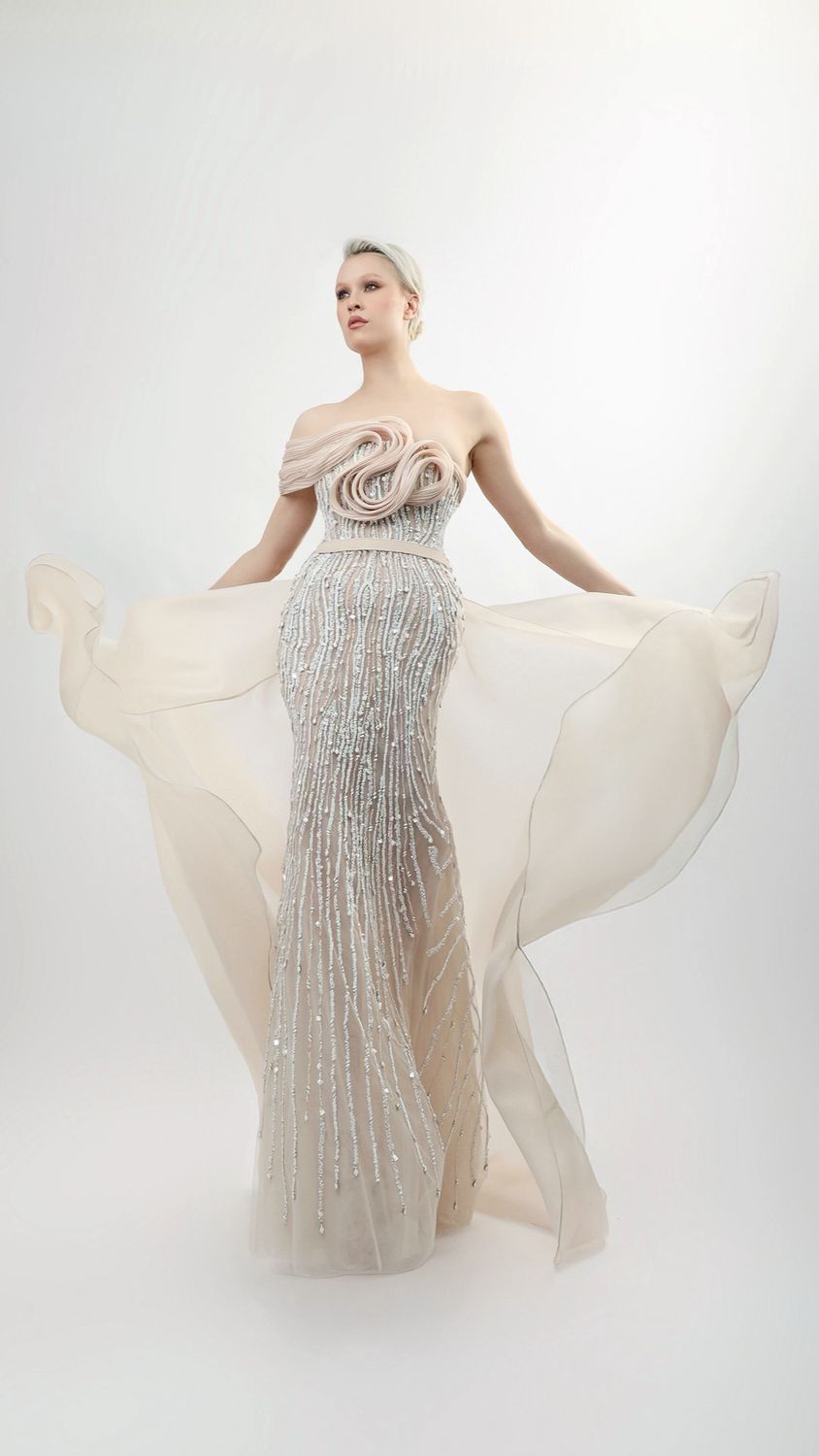 COUTURE LINES REFINED