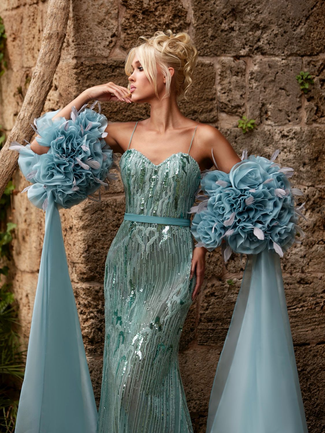 SEQUINED BLOOM ELEGANCE